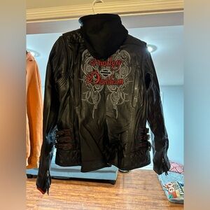 Women’s authentic leather Harley Davidson 3 n 1 jacket. Smoke free home